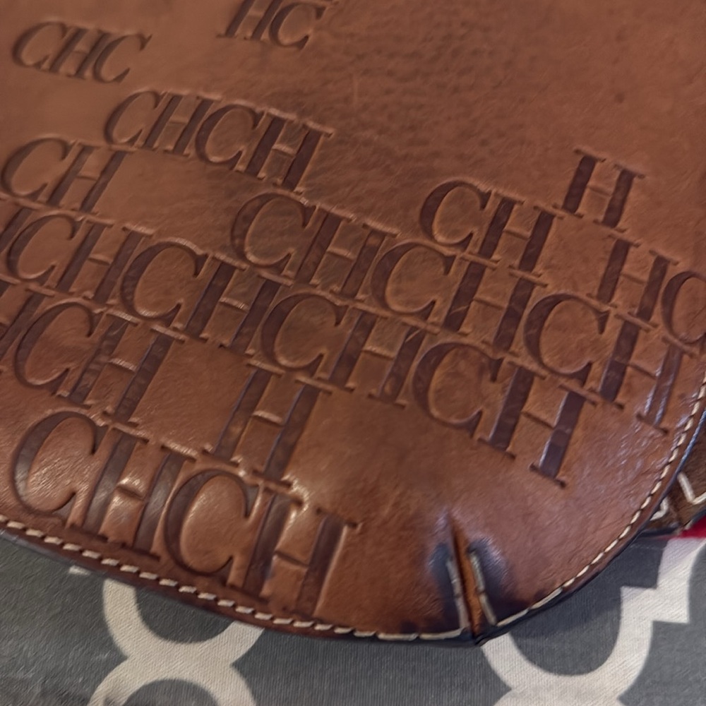 Carolina Herrera Castañuela Brown Logo Crossbody Reversible Bag - Picture 14 of 16
